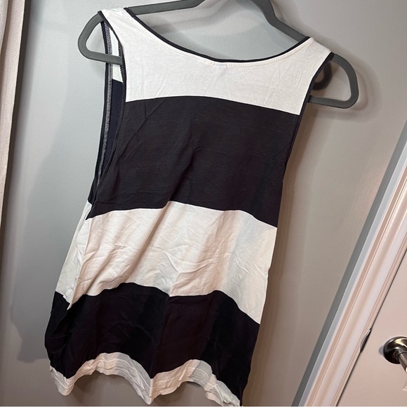 H&M men’s  tank top - Picture 4 of 4